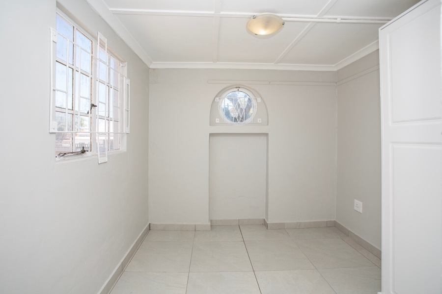 5 Bedroom Property for Sale in Moorreesburg Western Cape